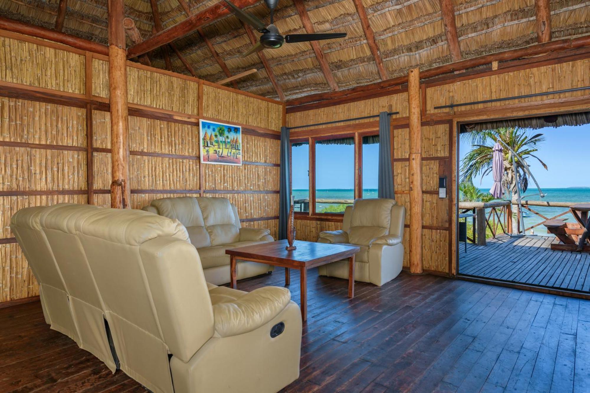 Ocean Pearl Beach Lodge Vilanculos Exterior photo